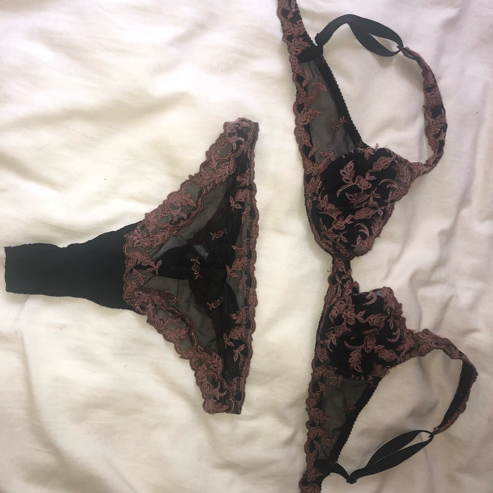 La Perla Embroidered Set